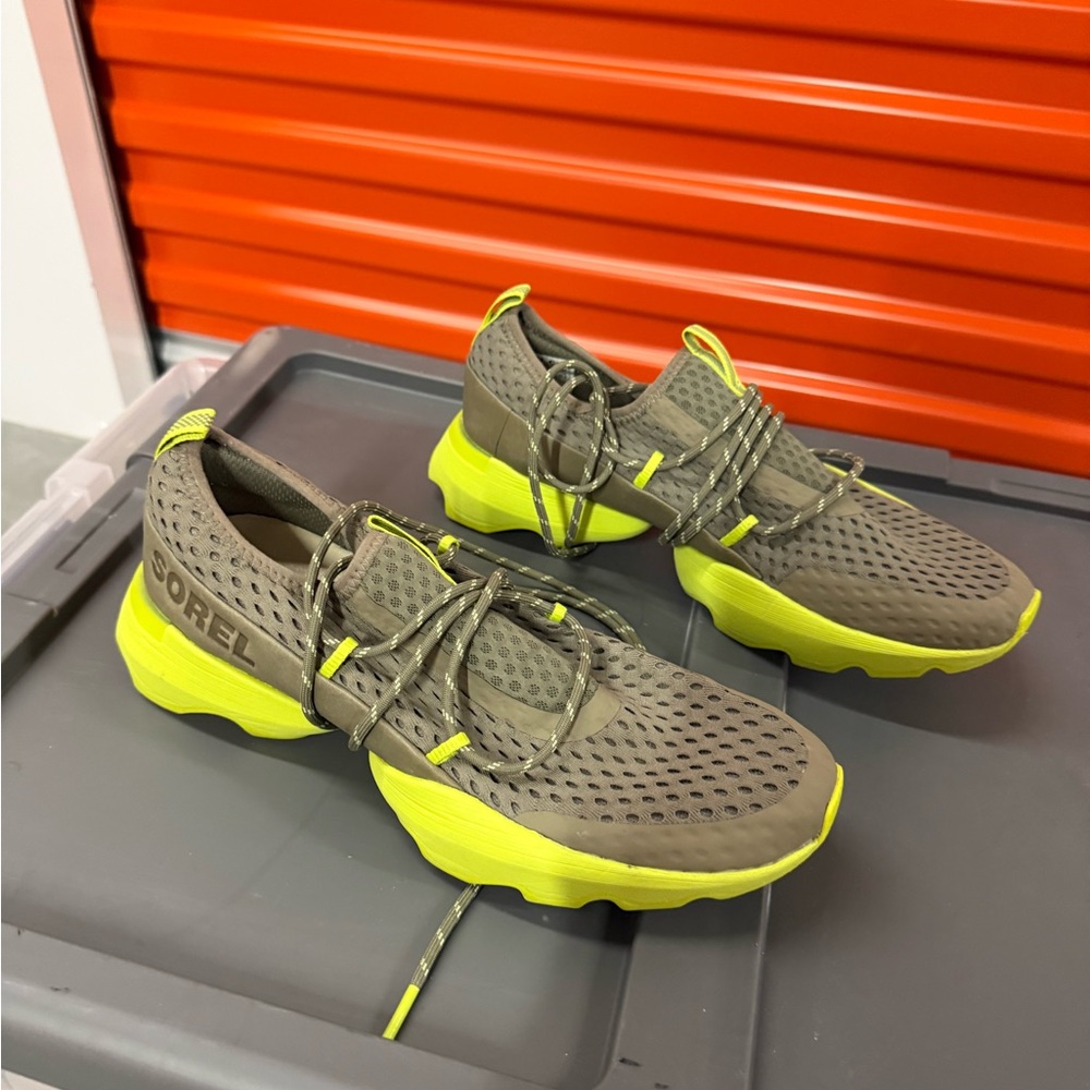 Sorel Kinetic Stylish Women's Athletic Shoes - Olive Green